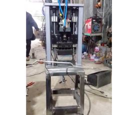 Máy dập lỗ inox